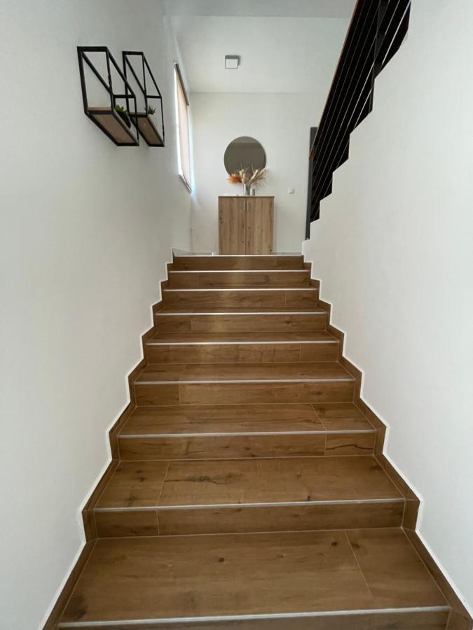 Holiday Home “Marko” With Heated Pool! Nin Buitenkant foto