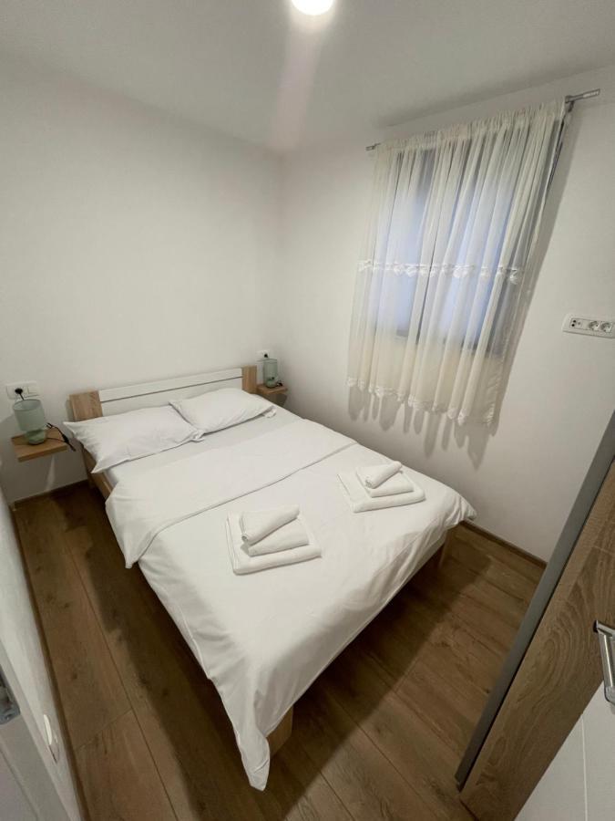 Holiday Home “Marko” With Heated Pool! Nin Buitenkant foto